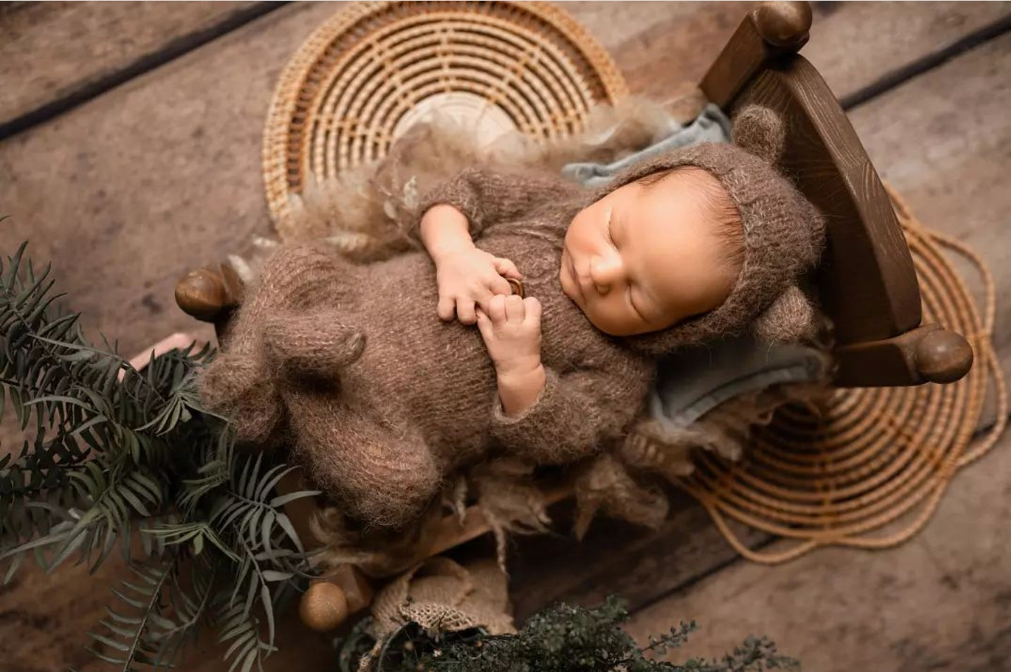 Newborn size, knitted bear outfit, neutral, girl, boy, Ready to send