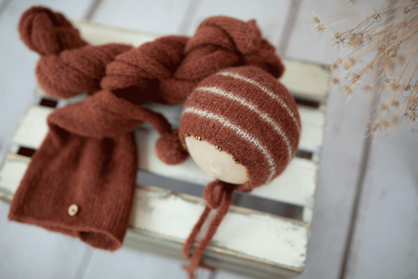 Newborn size, autumn, rust, sleep hat, bonnet, beaded, alpaca, Ready to send