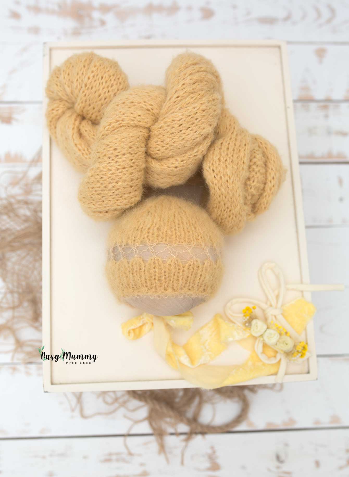 Newborn knitted wrap, yellow, vanilla, bonnet, velvet ties, Ready to send