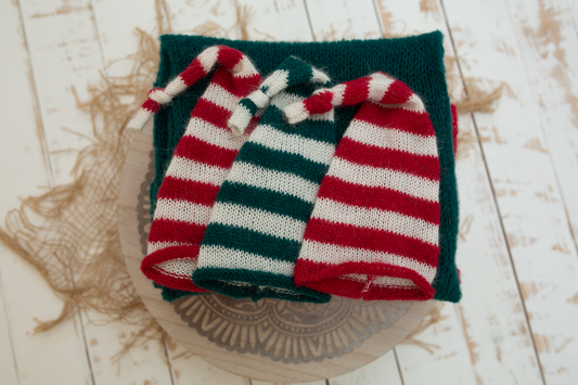 Newborn knitted wrap, sleep hat, white, green, red, Christmas, Ready to send