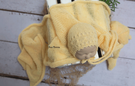 Newborn size knitted wrap, bonnet, yellow, xtra long, mohair, Ready to send