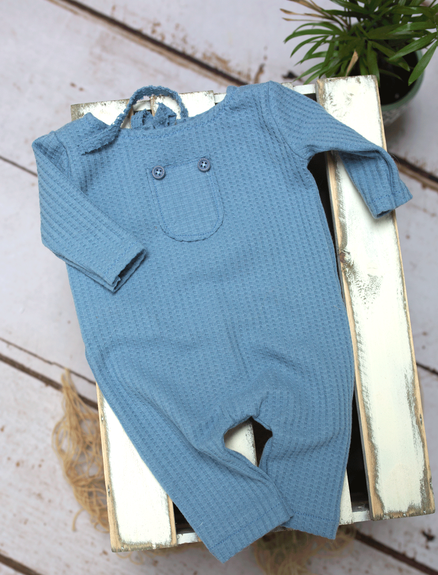 Newborn size boy, neutral romper, white, blue, baby blue, bonnet, ready to send