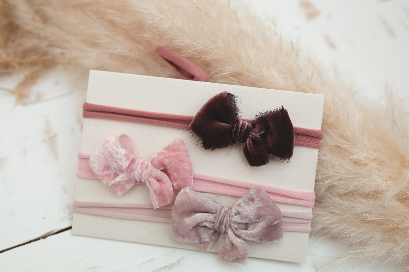 Newborn baby girl head tie set, velvet bow, Ready to send