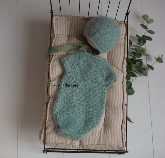 Newborn size, eucalyptus colour romper and bonnet set, ready to send - Busy mummy prop shop
