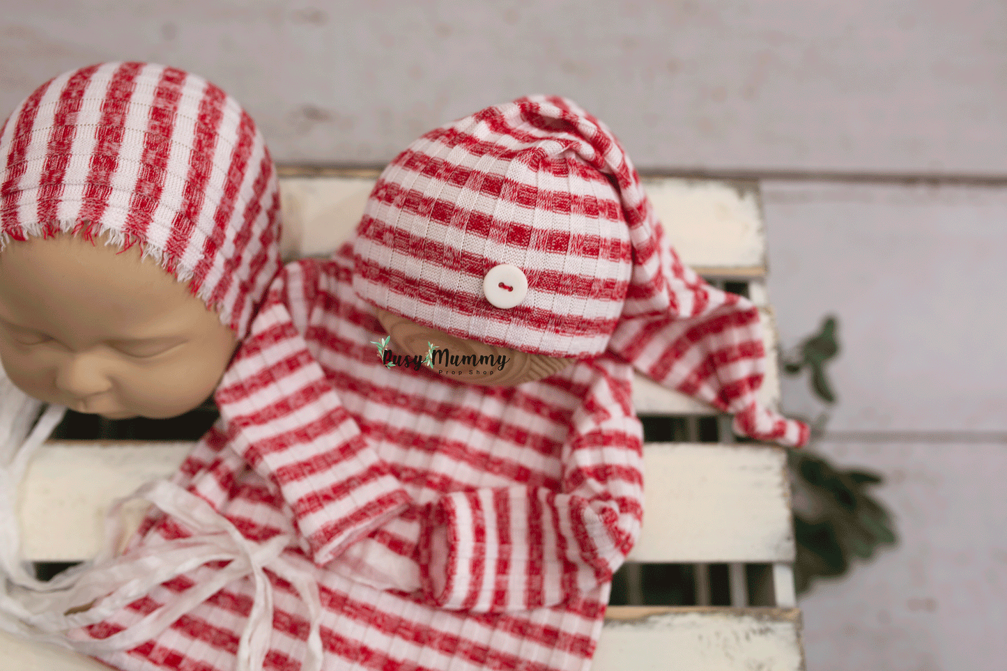 Newborn size, white, red, pyjama, bonnet, sleep hat, Ready to send, Christmas