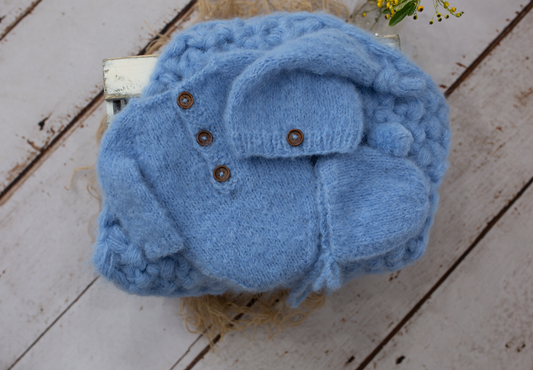 Newborn size knitted romper, chunky layer , sleep hat, blue, bonnet, Ready to send