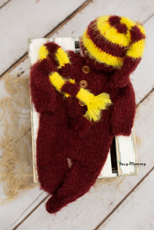 Newborn knitted Harry Potter set, pyjama, sleep hat,scarf, READY TO SEND